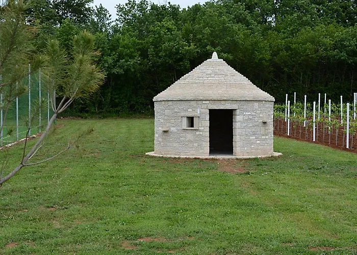 Dom wakacyjny Nikola Veligolji